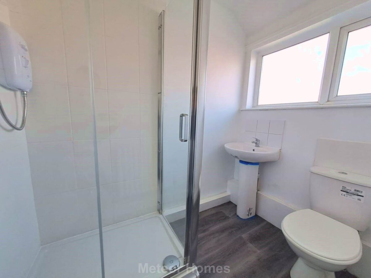 Huddleston Road, Grimsby: RECENTLY REDUCED!!! OPEN HOUSE 9th March 11:00-13:00
