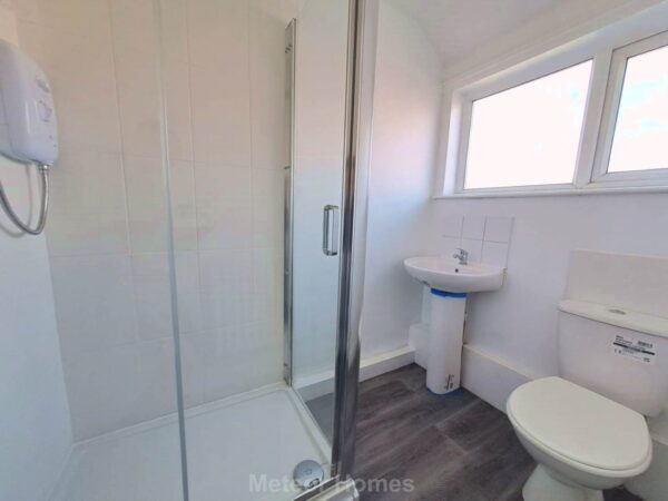 Huddleston Road, Grimsby: RECENTLY REDUCED!!! OPEN HOUSE 9th March 11:00-13:00