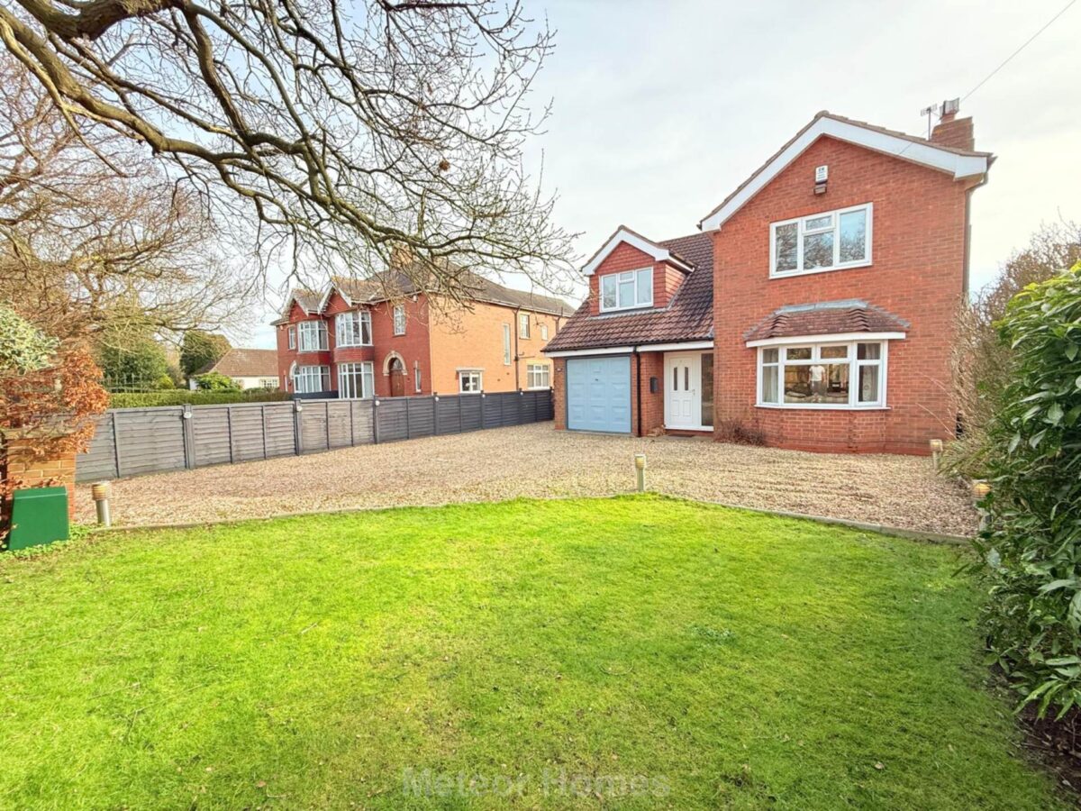 Great Coates Road, Healing