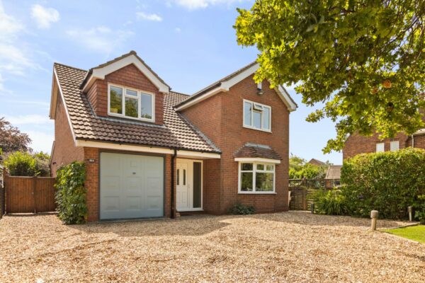 Great Coates Road, Healing