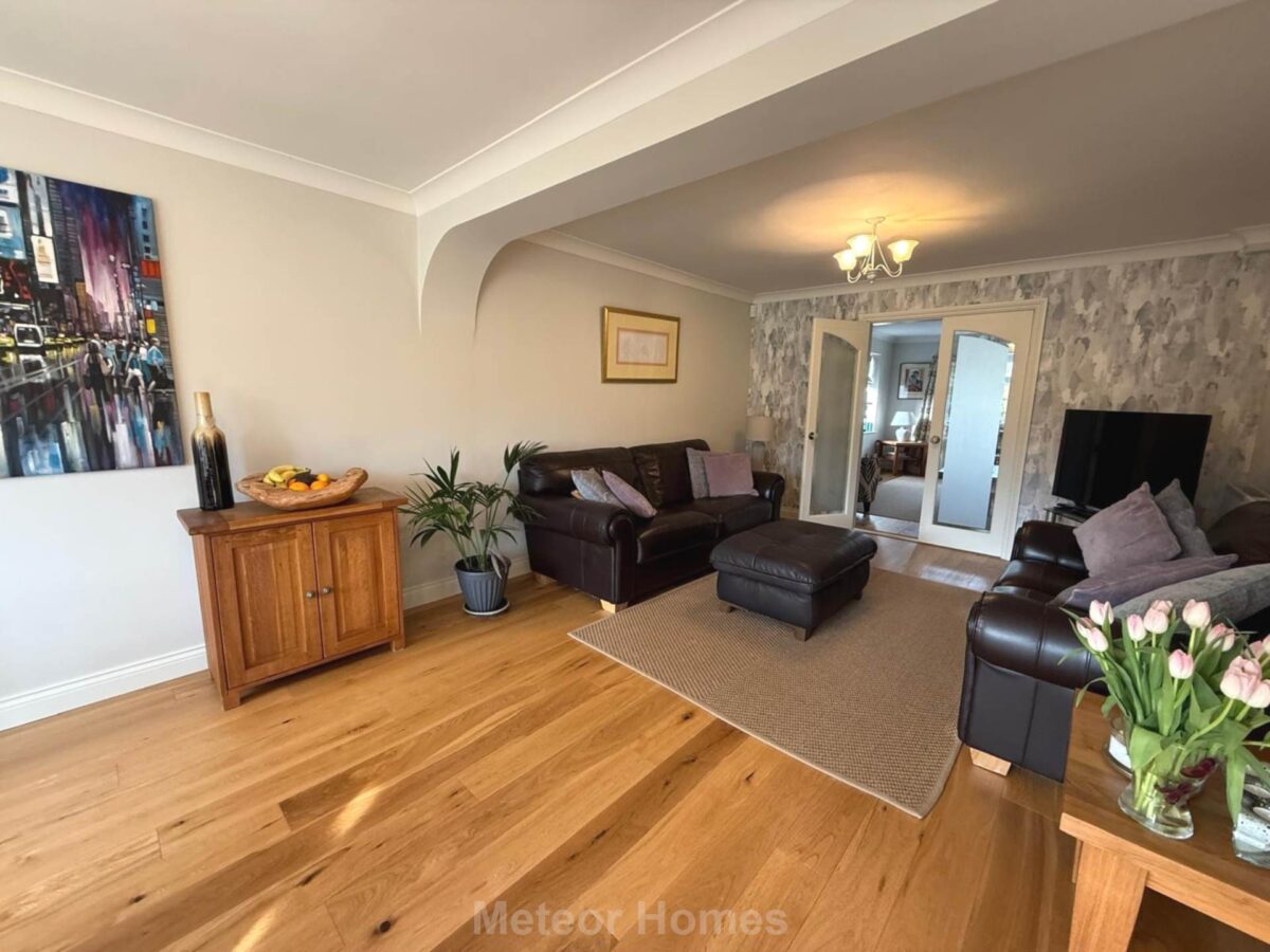 Great Coates Road, Healing