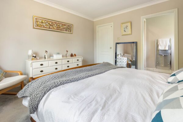 Great Coates Road, Healing