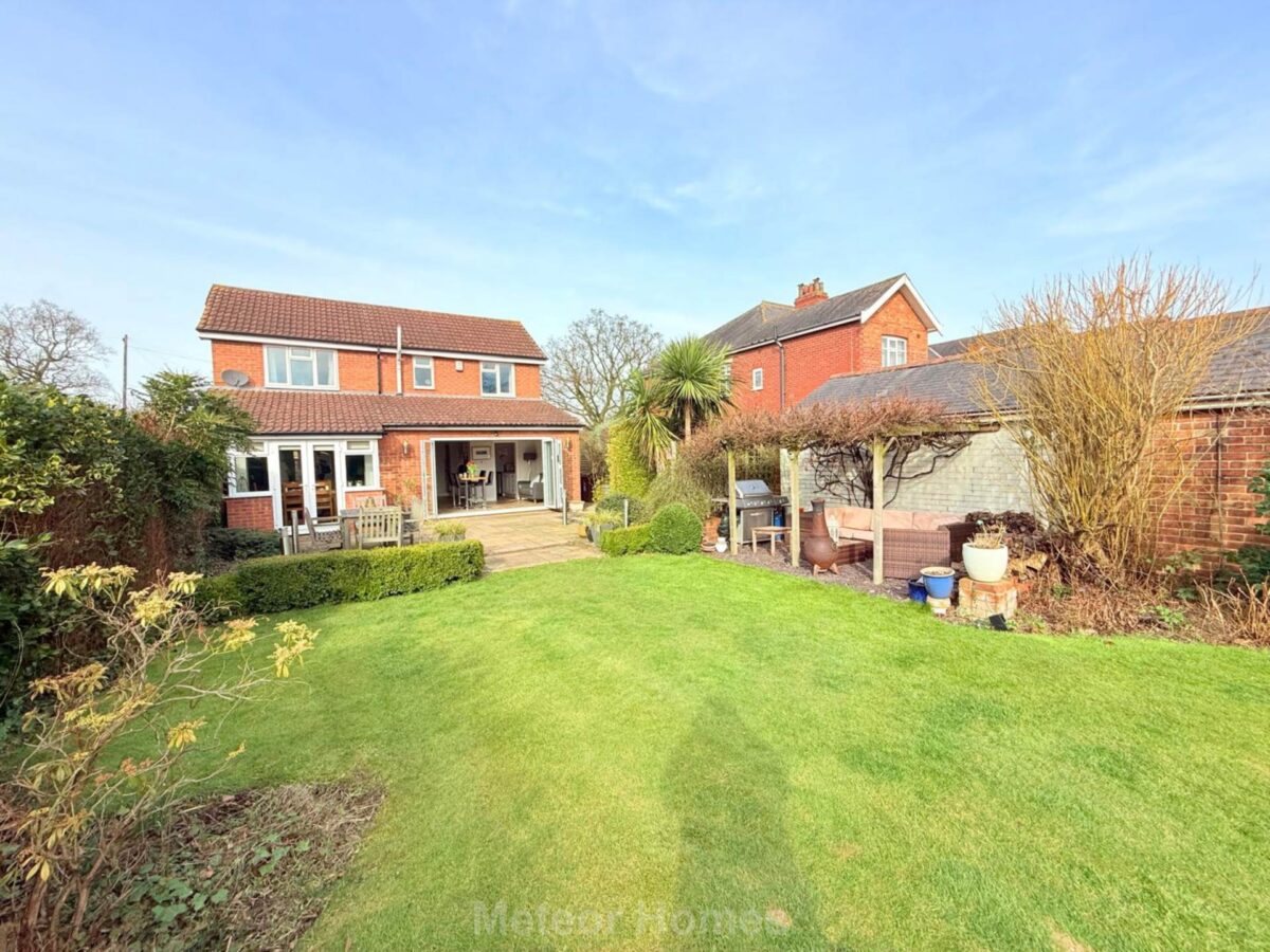 Great Coates Road, Healing