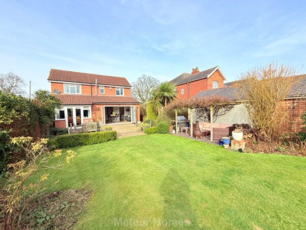 Great Coates Road, Healing