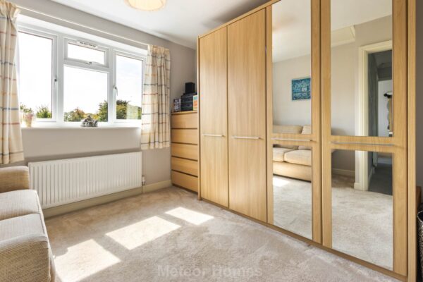 Great Coates Road, Healing