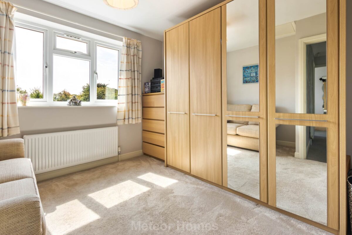 Great Coates Road, Healing