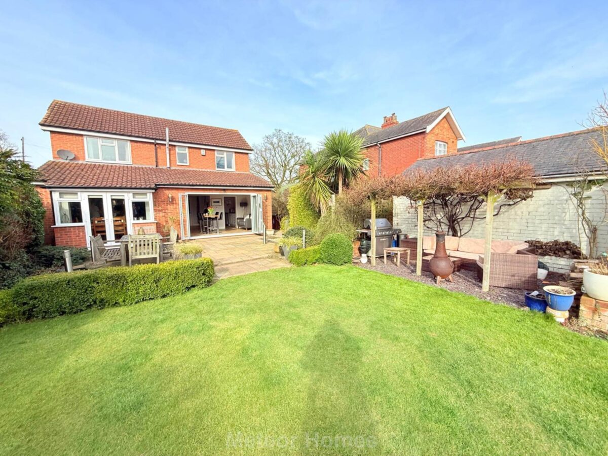 Great Coates Road, Healing