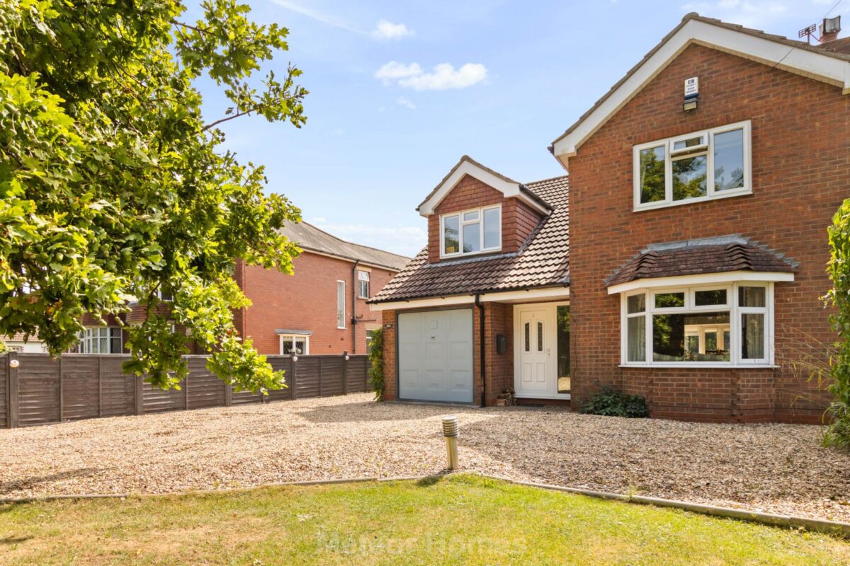 Great Coates Road, Healing