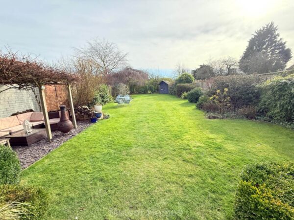 Great Coates Road, Healing