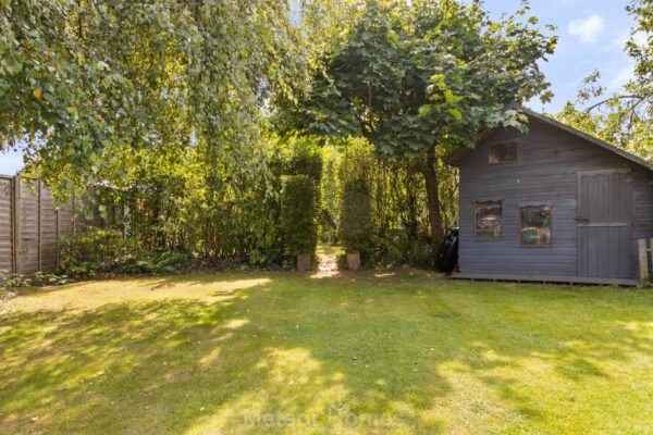 Great Coates Road, Healing