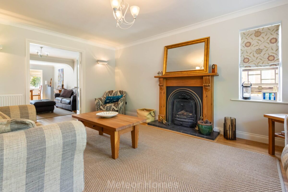 Great Coates Road, Healing
