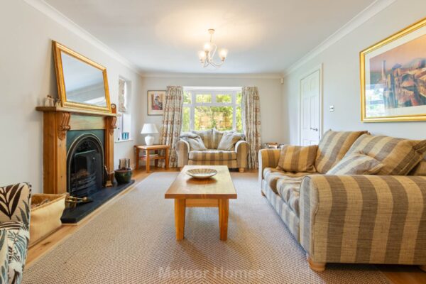 Great Coates Road, Healing