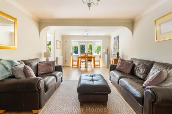 Great Coates Road, Healing