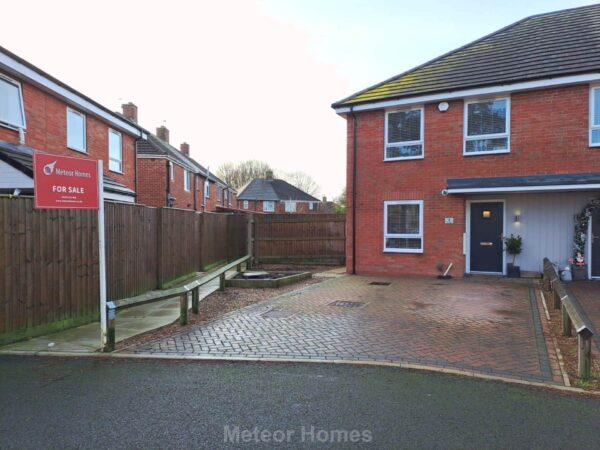 The Cedars, Grimsby