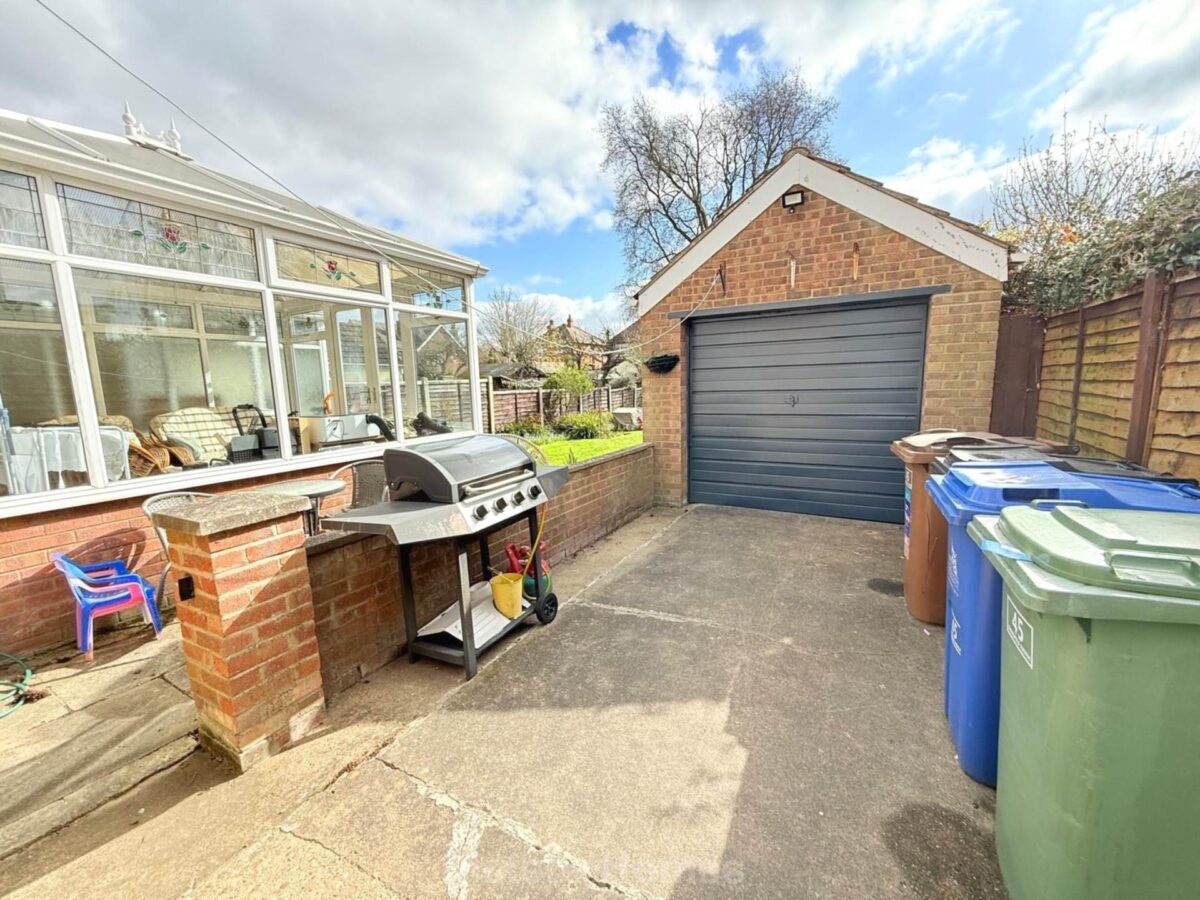 Danesfield Avenue, Waltham