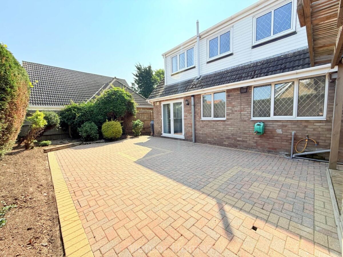 Shetland Way, Immingham