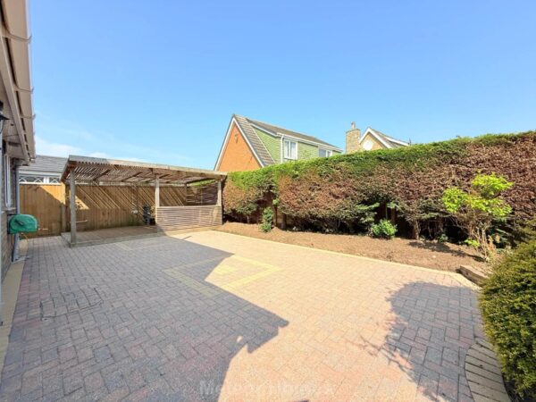 Shetland Way, Immingham