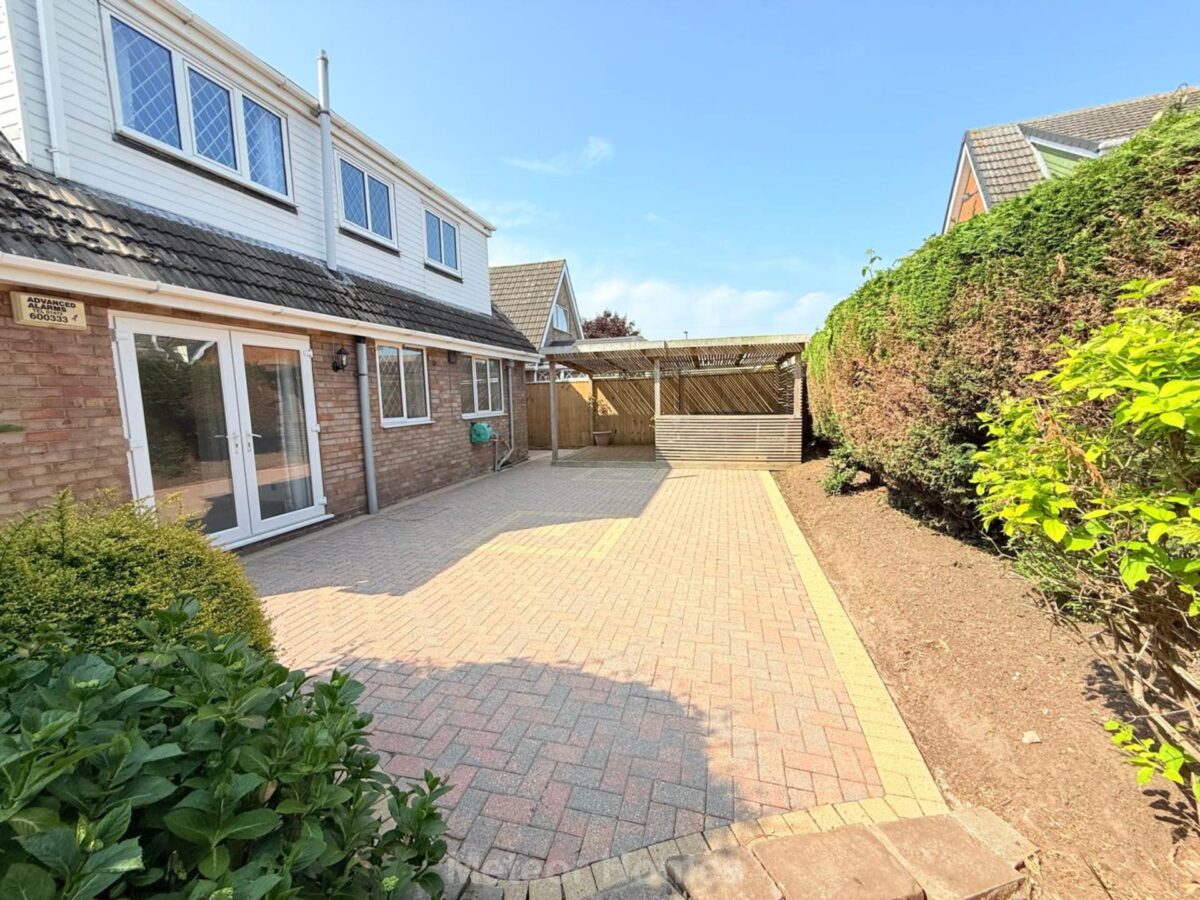 Shetland Way, Immingham