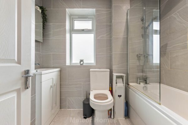 Hawerby Road, Laceby