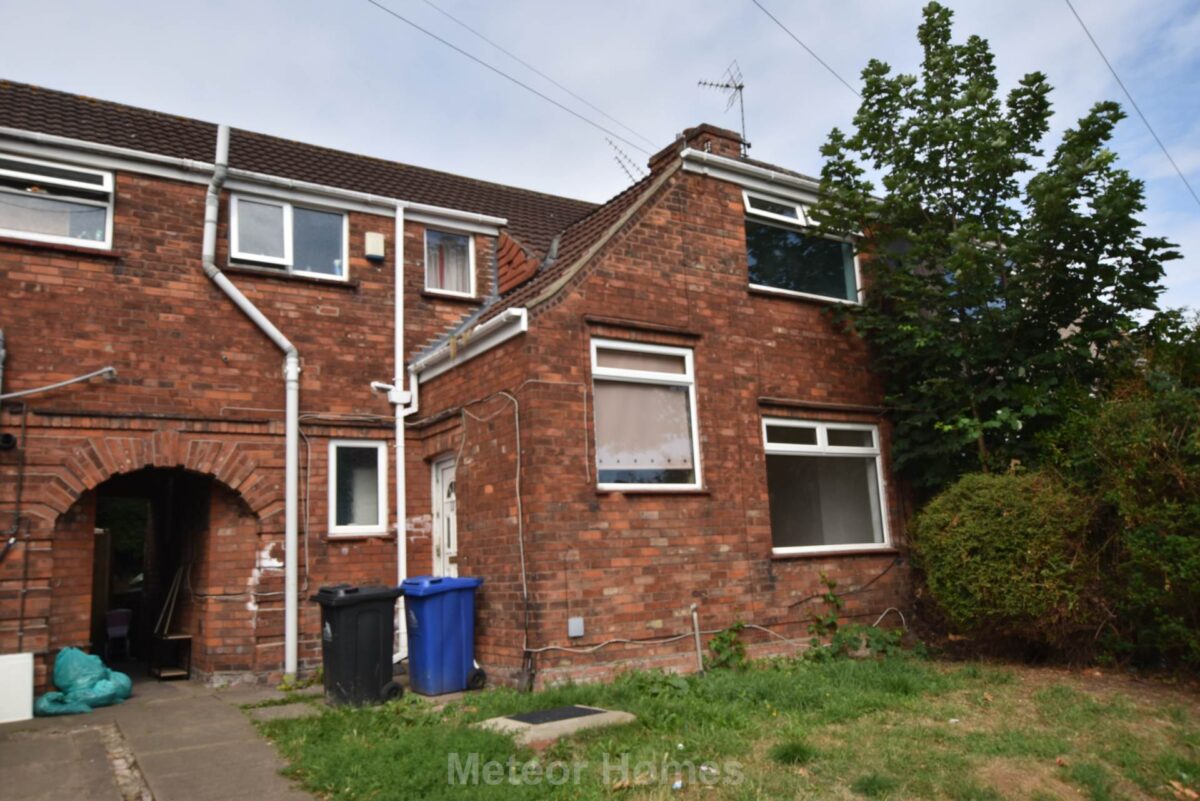 First Avenue, Grimsby