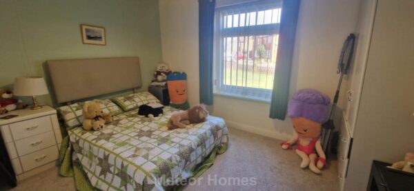 Queens Court, Grimsby