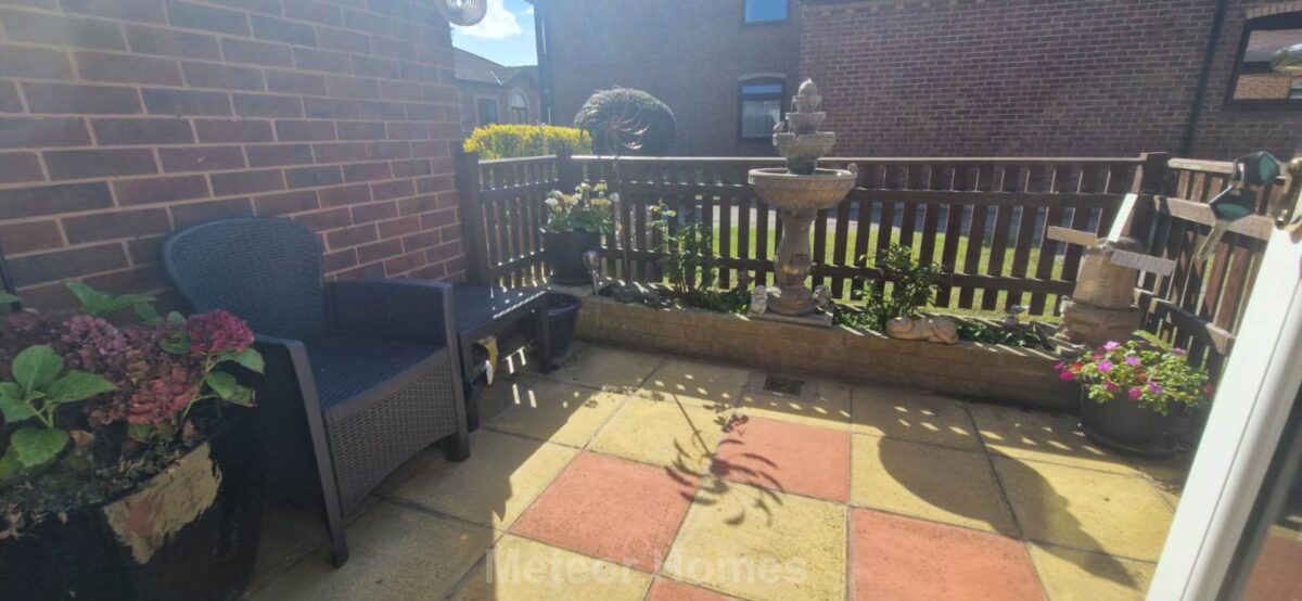 Queens Court, Grimsby