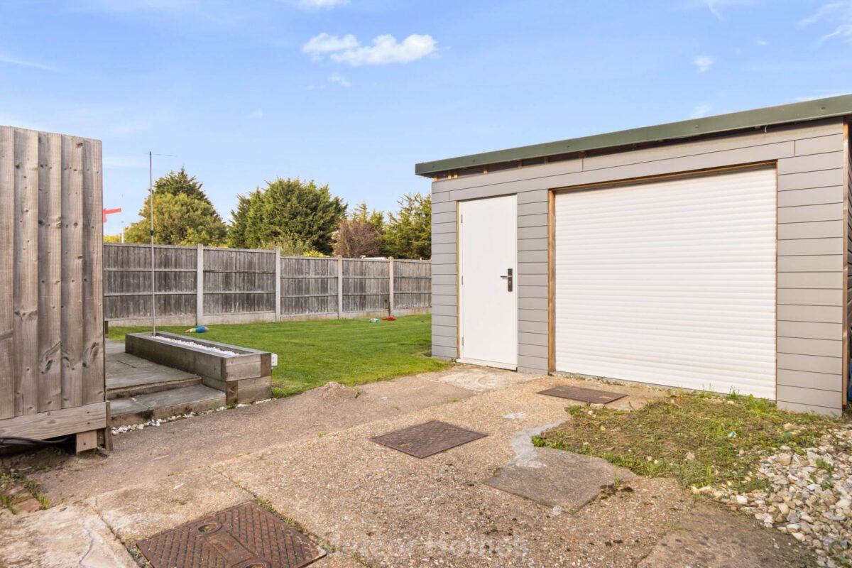 Farben Villas, South Killingholme