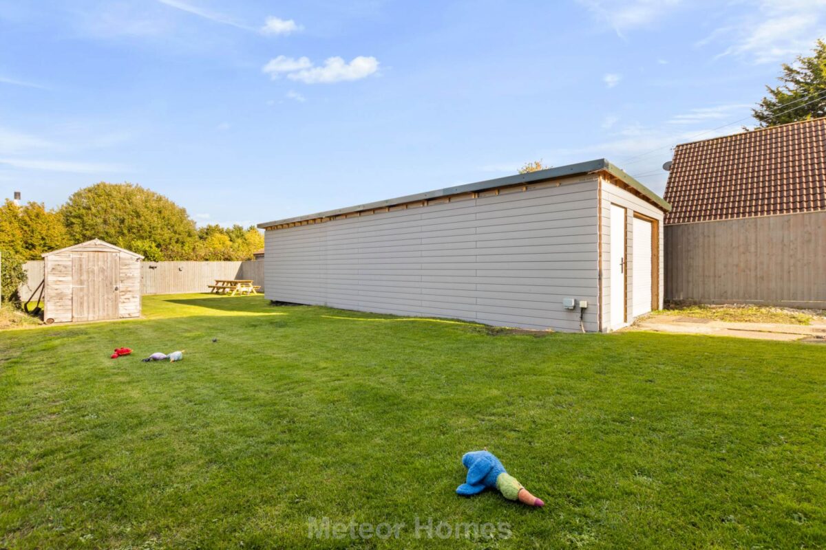 Farben Villas, South Killingholme