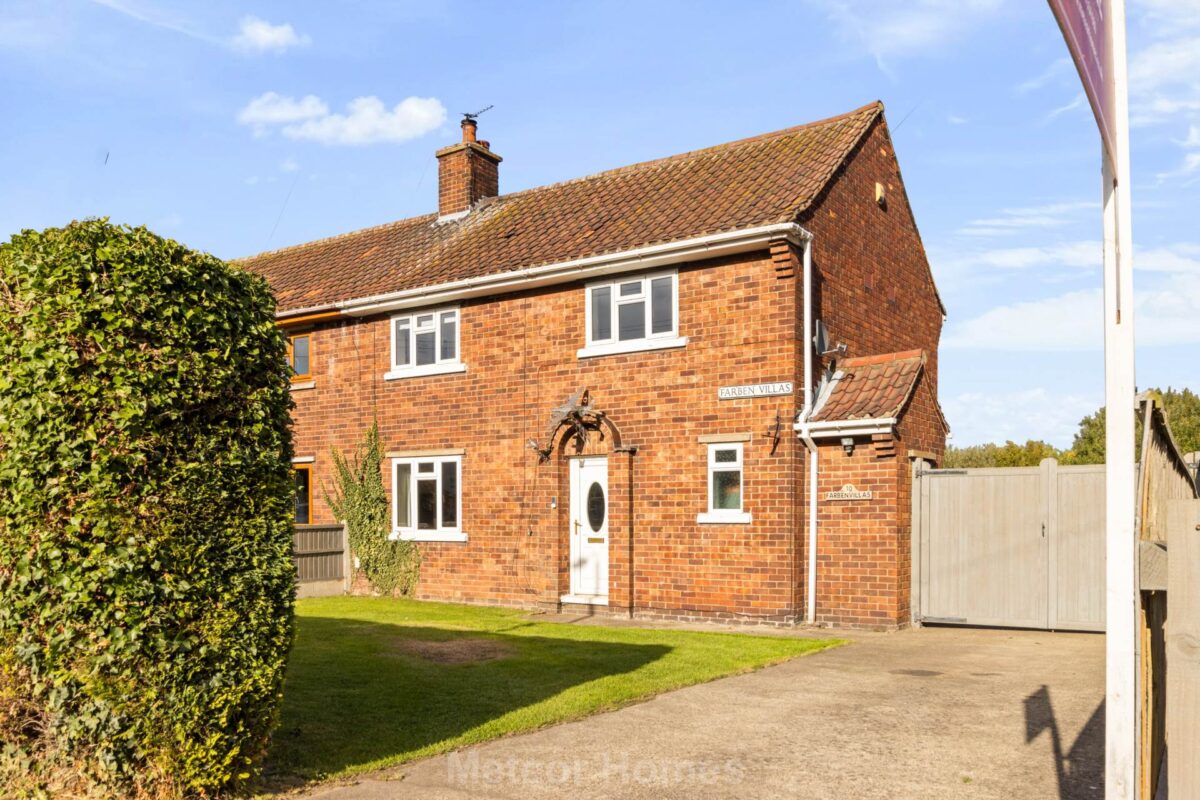 Farben Villas, South Killingholme