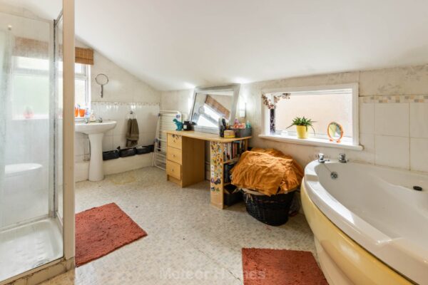 Heneage Road, Grimsby