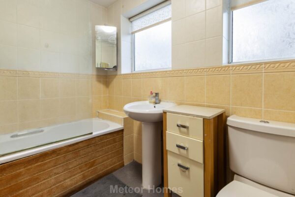 Maple Avenue, Grimsby