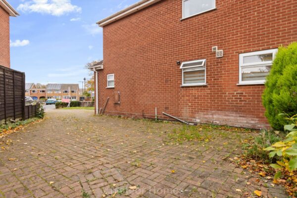 Maple Avenue, Grimsby