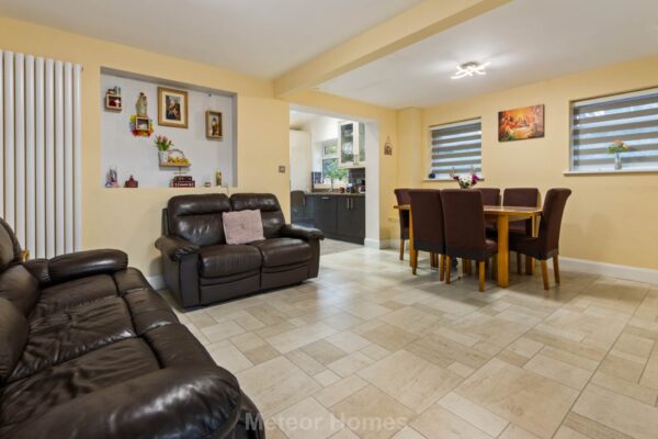 Maple Avenue, Grimsby