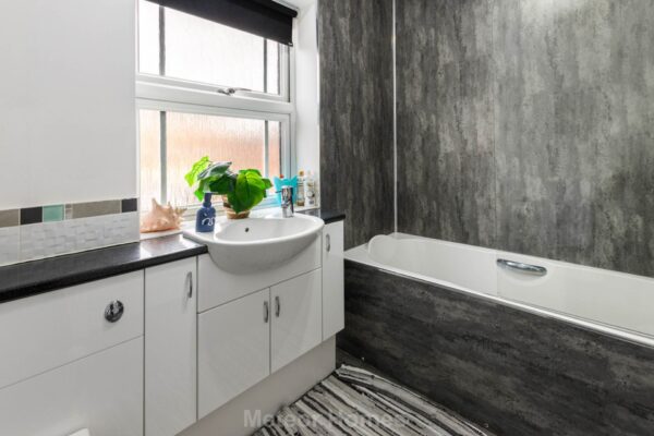 Harrow Lane, Scartho Top