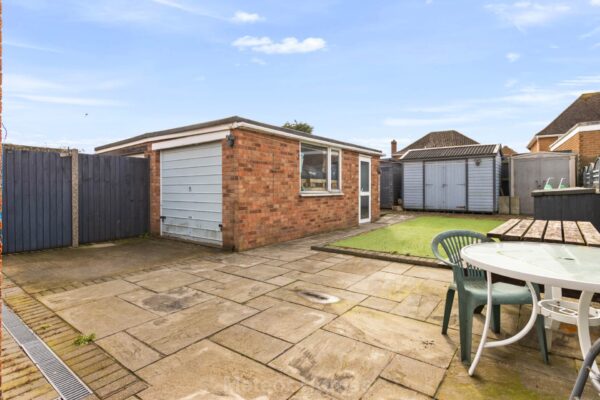 Frobisher Avenue, Grimsby