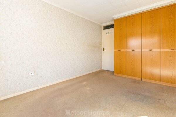 Bracken Place, Wybers Wood