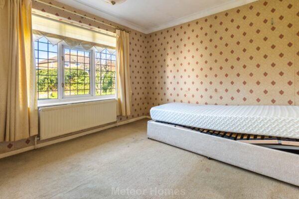 Bracken Place, Wybers Wood