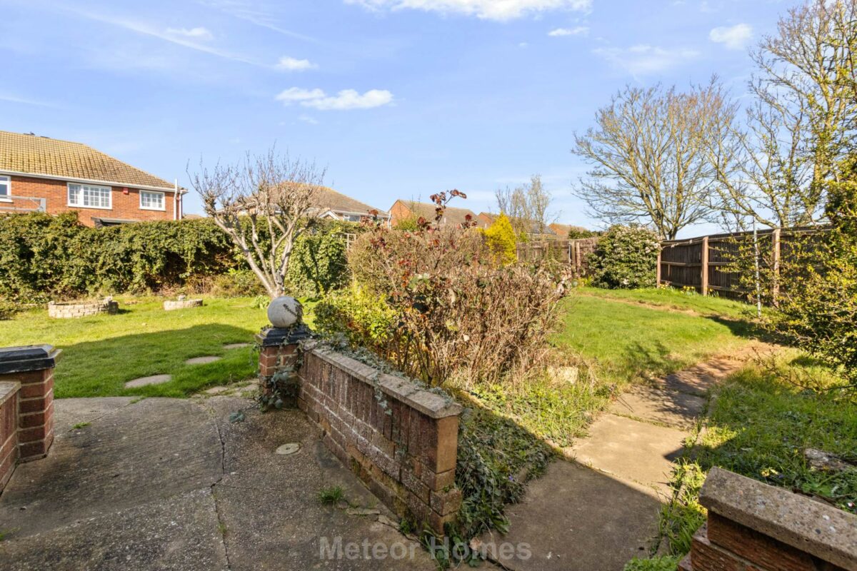 Bracken Place, Wybers Wood