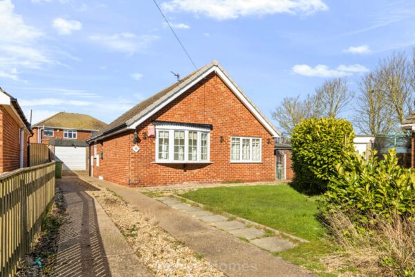 Bracken Place, Wybers Wood