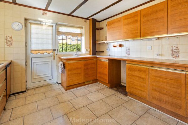 Bracken Place, Wybers Wood