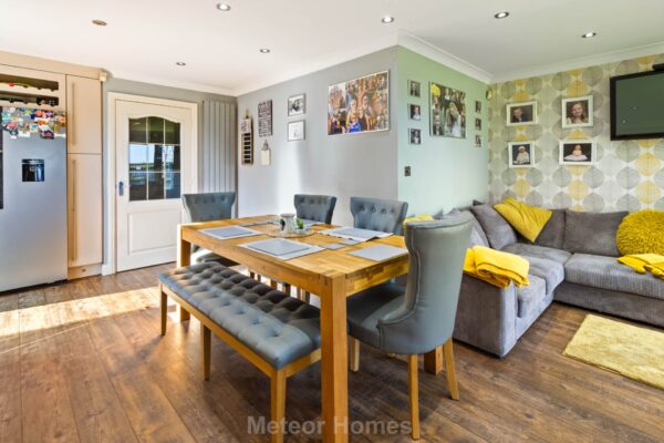 Arnold Close, Laceby