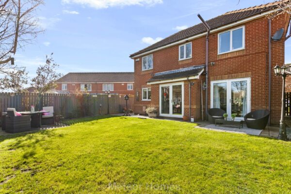 Arnold Close, Laceby