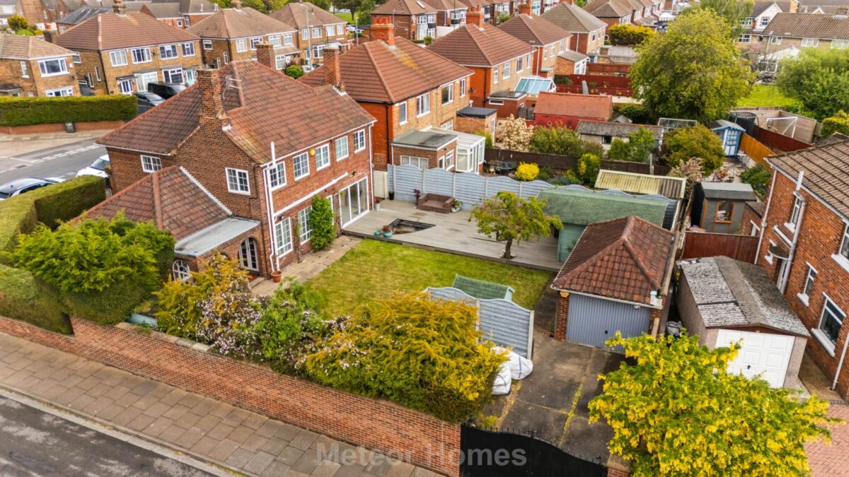 Queen Mary Avenue, Cleethorpes