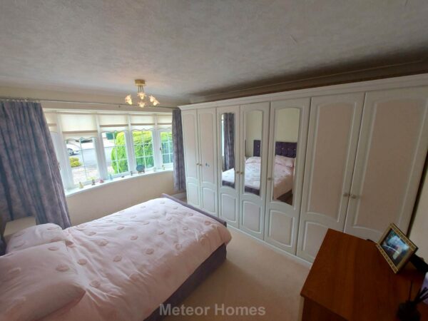 Cambrian Way, Holton le Clay