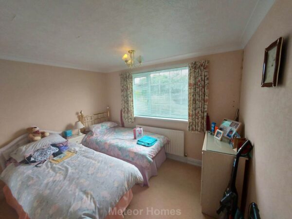 Cambrian Way, Holton le Clay