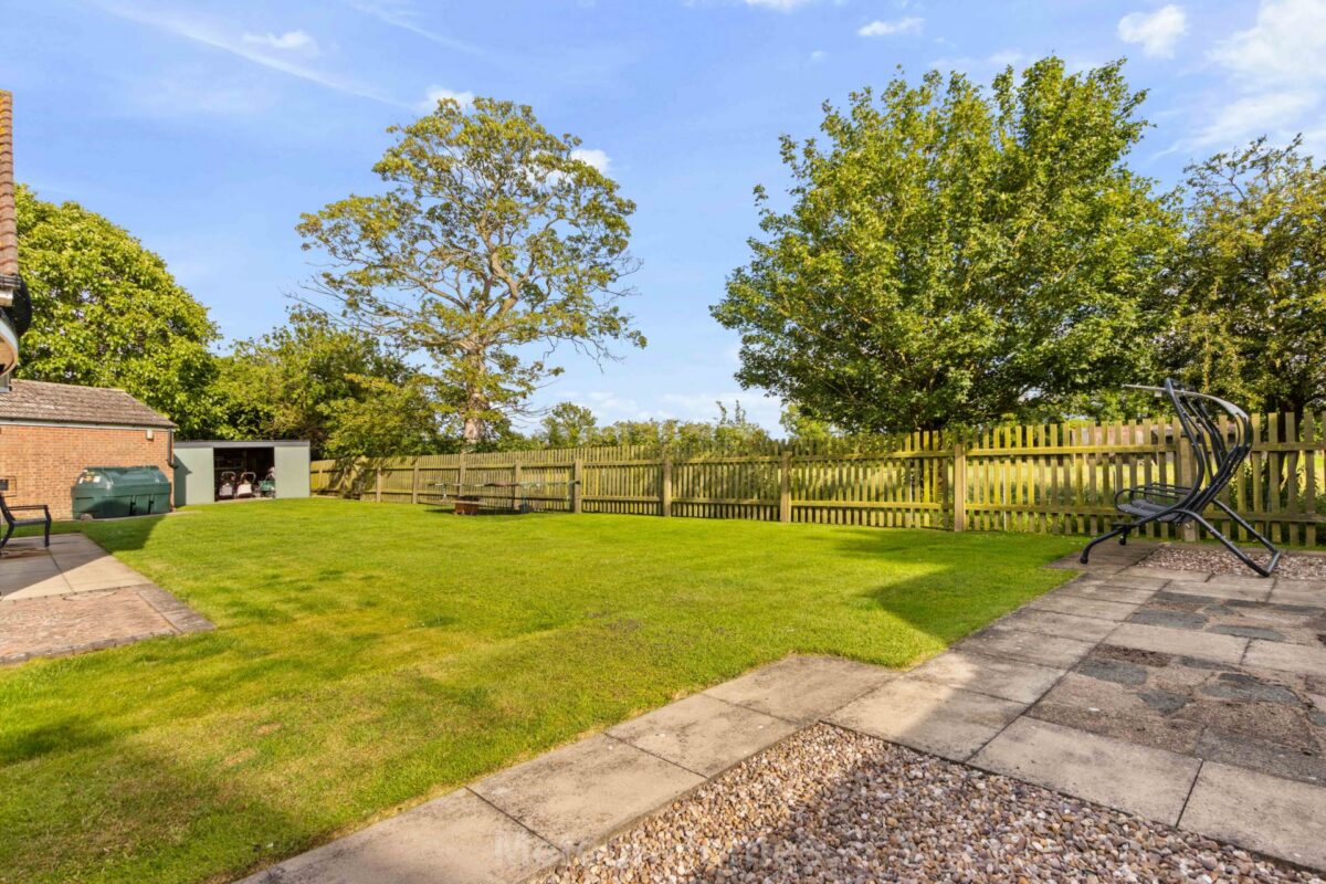 Smith Field, North Thoresby