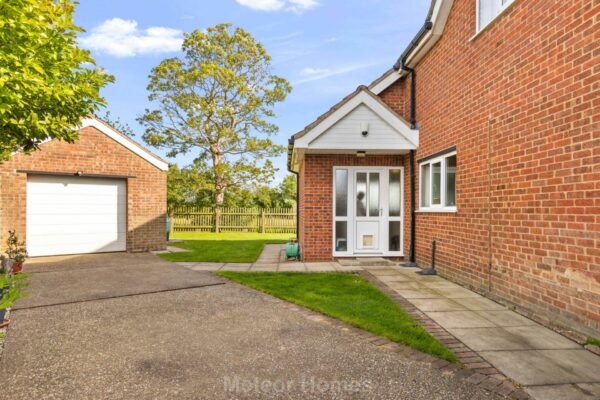 Smith Field, North Thoresby