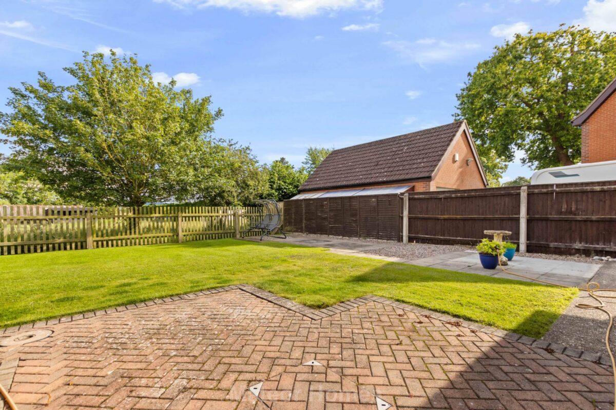Smith Field, North Thoresby
